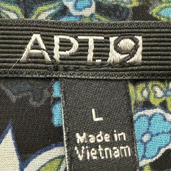 APT9 Blouse - Picture 3 of 3